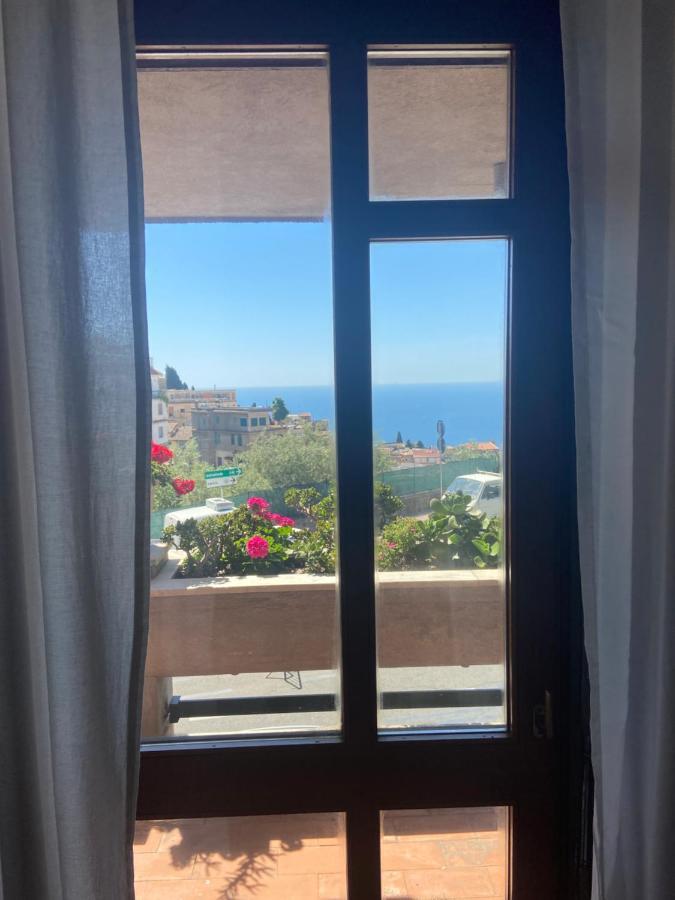 Centaurea With Private Parking Taormina
