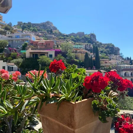 Villa Centaurea Apartment With Private Parking Taormina Exterior photo